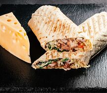 Шаурма со свининой и сыром