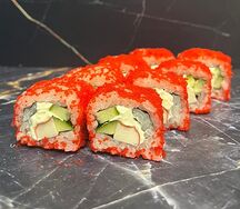 Ролл Калифорния с крабом
