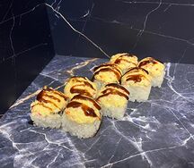 Запечённый ролл с крабом