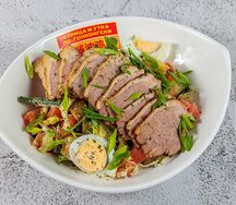 Салат Нисуаз с утиной грудкой