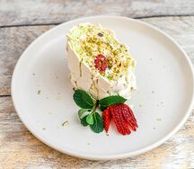 Меренговый рулет