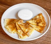 Блины со сметаной