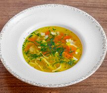 Куриный суп с фрикадельками