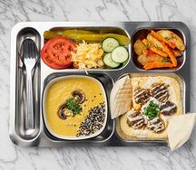 Обед с кебабом