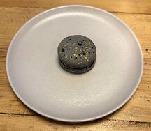 Макарон Солёная карамель