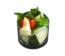 Салат с рукколой, черри и пармезаном