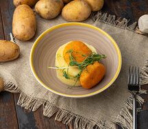 Котлетки куриные с картофельным пюре