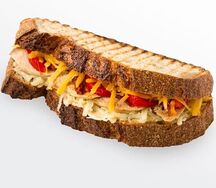Сэндвич горячий с куриным филе
