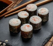 Ролл с креветкой