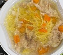 Куриный суп с лапшой