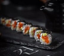 Ролл Лосось и авокадо