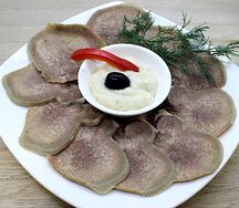 Язык с хреном