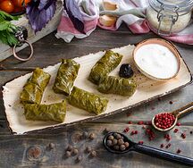 Долма из винoградных листьев