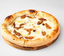 Пицца с белыми грибами