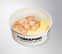 Куриные котлеты с картофельным пюре