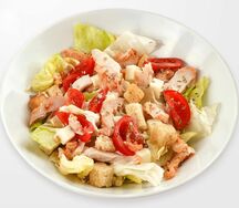 Салат Цезарь с курицей