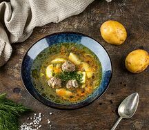 Домашний суп с фрикадельками