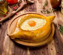 Хачапури по-аджарски