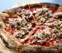 Тунец и каперсы