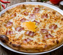 Пицца карбонара