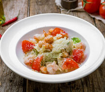 Салат Цезарь с креветками