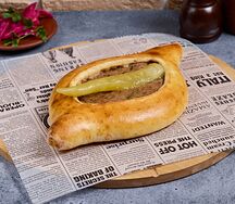 Хачапури по-аджарски с фасолью