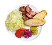 Салат Мит Мэн с колбаской