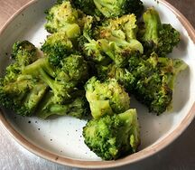 Брокколи с чесноком