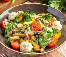 Теплый салат с говяжьим языком