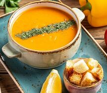 Суп-пюре из красной чечевицы на курином бульоне