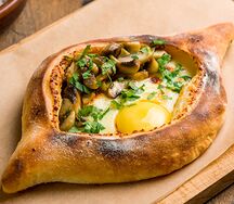 Хачапури аджарский с грибами