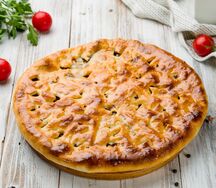 Кубдари (хачапури с телятиной)