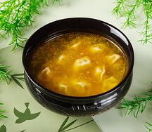 Пельмешки куриные с бульоном