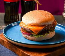 Бургер с картошкой фри