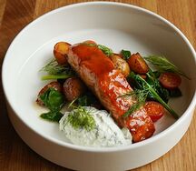 Лосось с бэби-картофелем