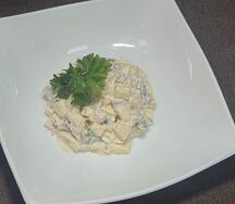 Салат с ананасами