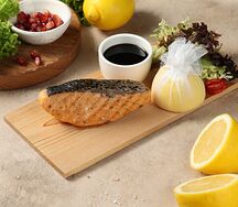 Стейк лосося на кедре