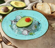 Тартар из лосося и мусс из авокадо