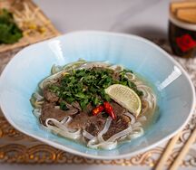 Говядина с лапшой