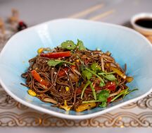 Гречневая лапша с курицей