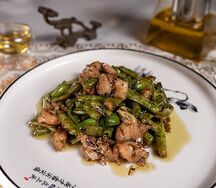 Фасоль с курицей