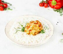 Азу из курицы под сырным соусом с рисом