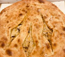 Осетинский пирог с курицей и грибами