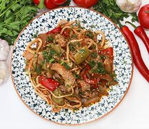 Лагман с курицей жареный