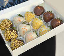 12 клубник в шоколаде №1