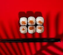 Ролл Лосось с сыром Филадельфия