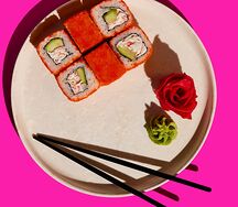 Ролл Калифорния классик с авокадо