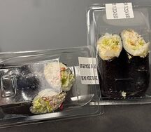 Онигири-ролл с крабом 