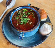 Борщ с пампушками