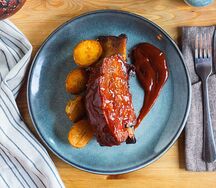 Говяжие ребра барбекю